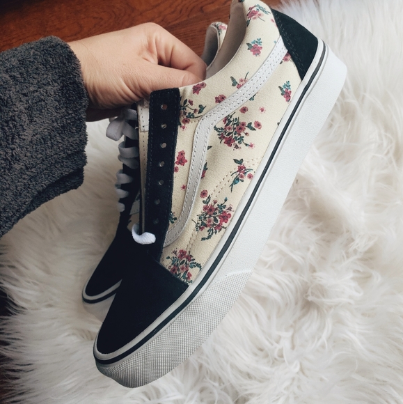 Vans OLD SKOOL Floral Shoes - Picture 3 of 7